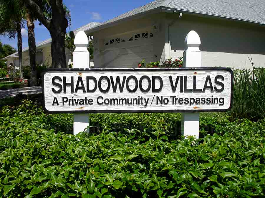 SHADOWOOD VILLAS Signage